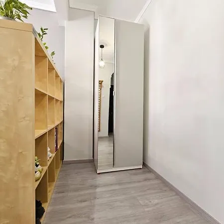 Yellow Kitchen Apartment, City Central Location