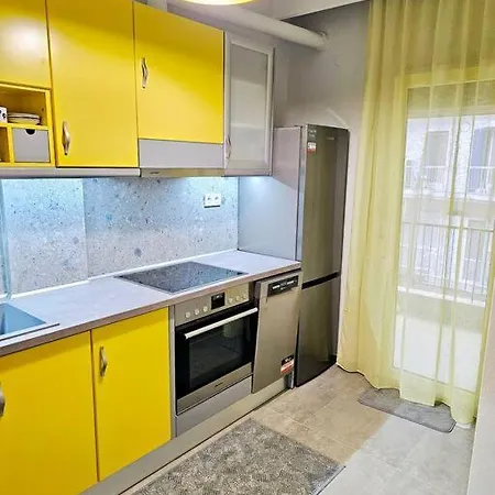 Yellow Kitchen Apartment, City Central Location Apartment Thessaloniki